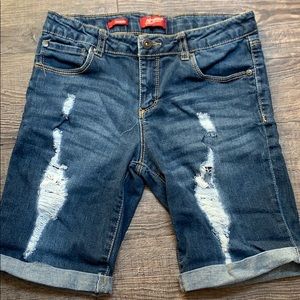 BERMUDA JEAN SHORTS